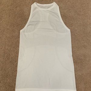 Lulu🍋 Swiftly Tech High Neck Tank (4)